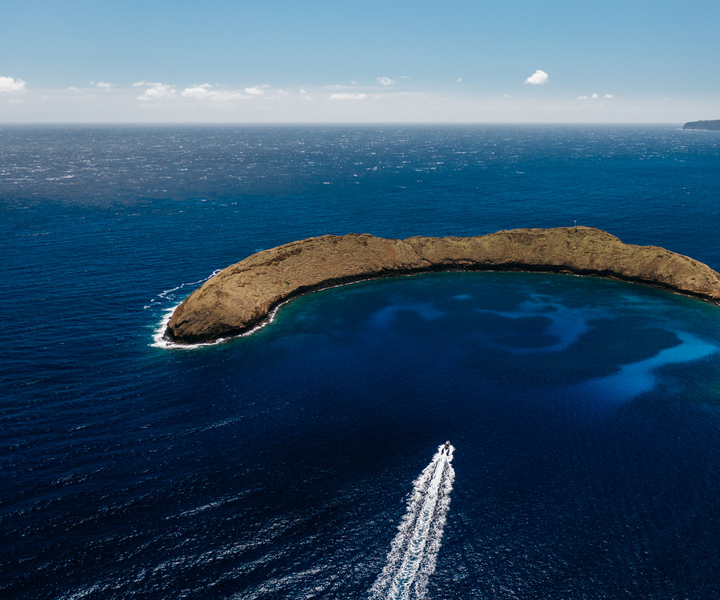 South Maui: Molokini Volcanic Crater Snorkeling Cruise