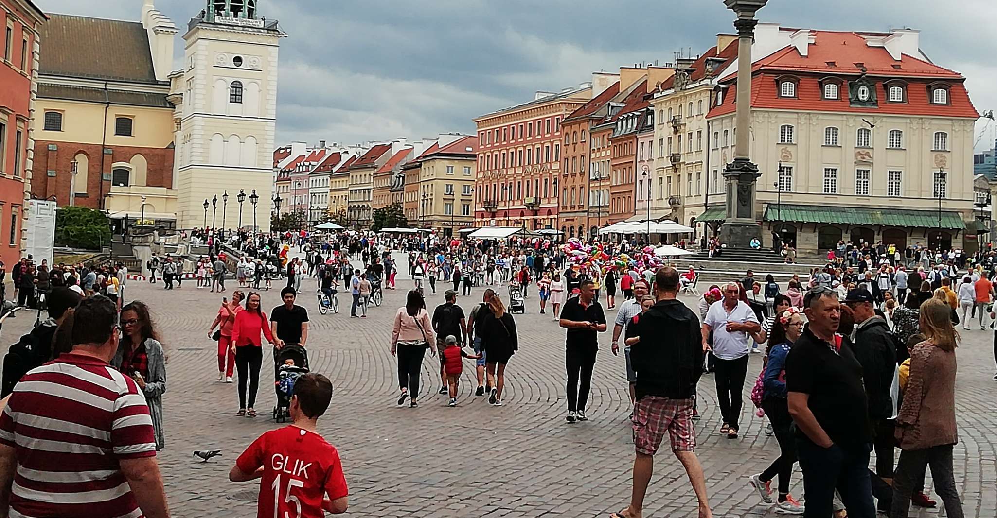 Varsovia, Tour privado de 3 horas en coche con recogida del hotel - Hizvo