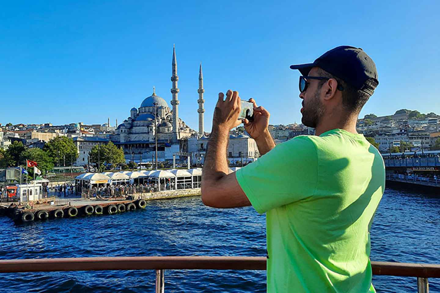 Istanbul: Asian Side Walking Tour with Ferry Ride