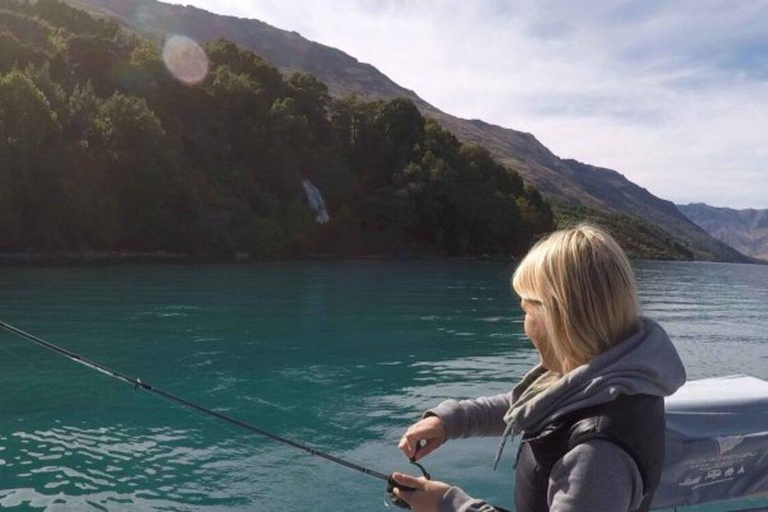 Queenstown: Shared Fishing Charter Experience Queenstown: 2-Hour Shared Fishing Charter Experience