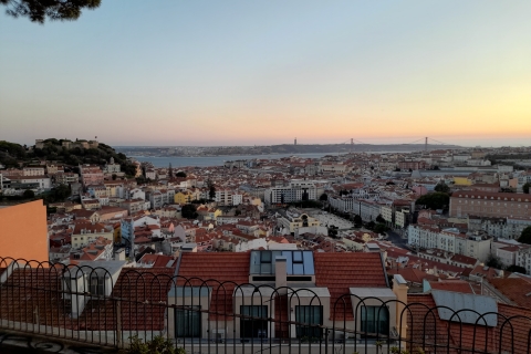 Lizbona: Private City Highlights Tuk-Tuk Tour dla 2 osób