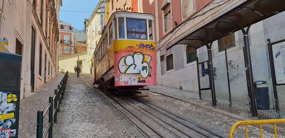 Lizbon, 2 Kişilik Özel Şehir Vurguları Tuk-Tuk Turu - Hizvo