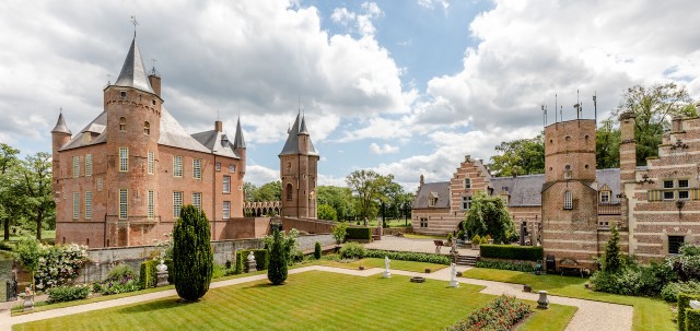 Visit Heeswijk Heeswijk Castle Admission Ticket with Audio Guide in Eindhoven