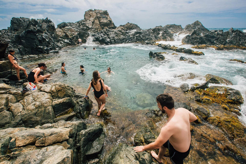 Noord: Jeeptur i Arikok nationalpark med besök på Baby BeachNoord: Jeeptur till nationalparken Arikok med besök på Baby Beach