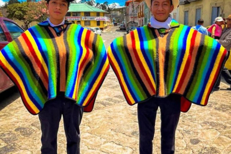 Quito Historic Center: Poncho Museum & Finger Painting Workshop & Souvenir Quito's Historic Center: Poncho Museum, Finger Painting Workshop, and Souvenir