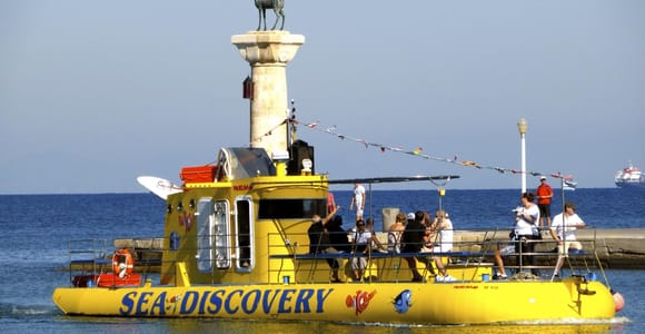 Rhodes Town: Yellow Submarine Cruise with Underwater Views