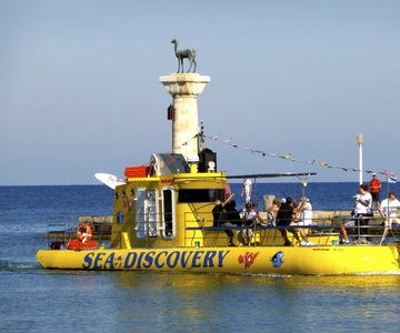 Rhodes Town: Yellow Submarine Cruise with Underwater Views
