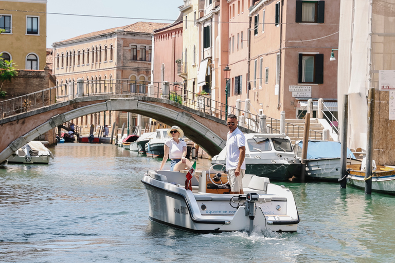 Venice: Hidden Canals on Electric Boat Private Group