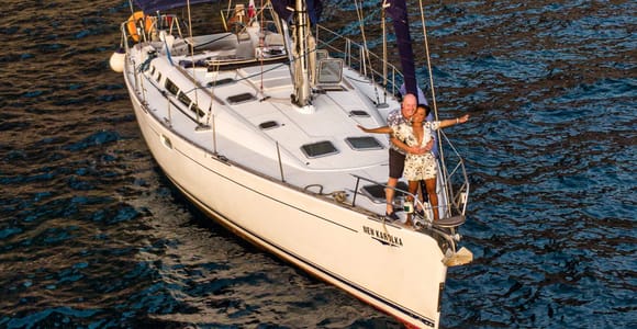 From Puerto de Mogán: Private Sailing Trip & Snorkeling