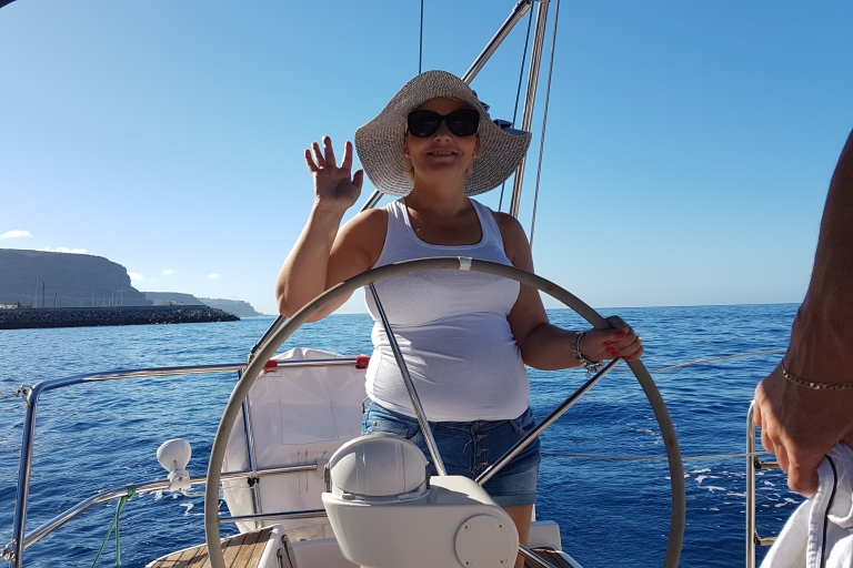 Desde Puerto de Mogán: viaje privado en velero y snorkel