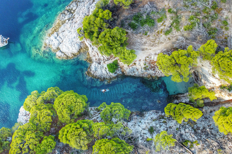 Skiathos: Passeio de barco de dia inteiro com almoçoExcursão particular