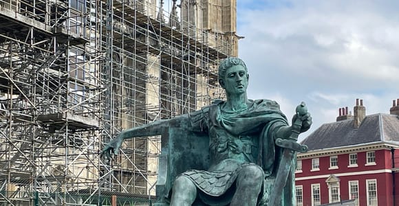 York: J&M’s City Sightseeing and History Walking Tour