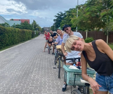 From Mahe: Praslin and La Digue Tour with Transfer and Lunch