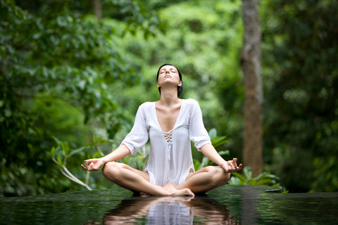 Bali: Healing and Aura Cleansing Tour med yoga och meditationTur med privat transfer