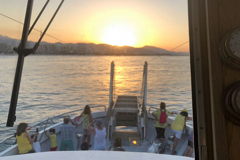 Jávea: Cruzeiro ao pôr do sol de 90 minutos com taça de cava