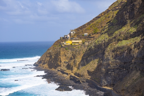Santo Antão: viaje guiado a Ponta do Sol y Fontainhas con caminataTour en grupo compartido