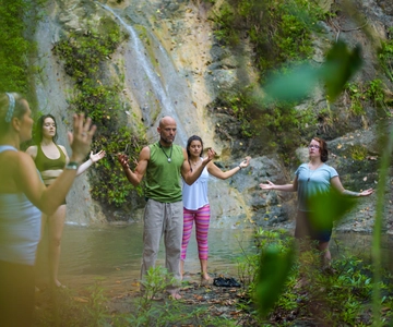 Bali: Healing and Aura Cleansing Tour with Yoga & Meditation