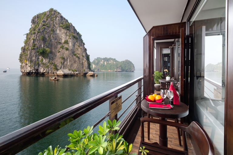 Hanoi: 2-dniowy luksusowy rejs po zatoce Lan Ha z kajakiemHanoi: 2-dniowy luksusowy rejs po zatoce Lan Ha Bay z kajakiem