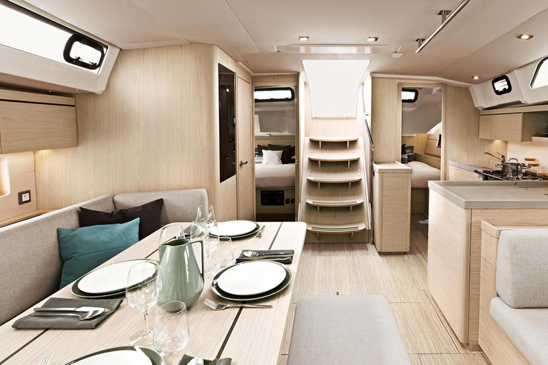 Santorini: Luxury Private Sailing Cruise Experience Evening Cruise