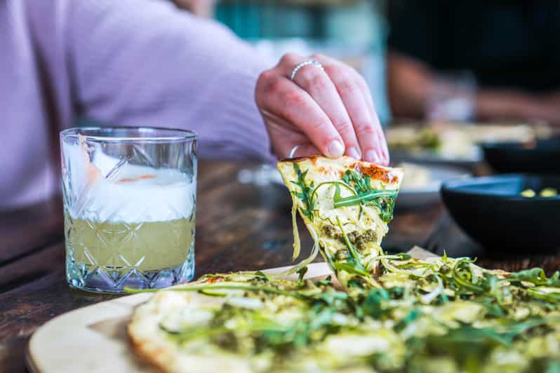 Queenstown helikoptervlucht en ginproeverij privétour GetYourGuide