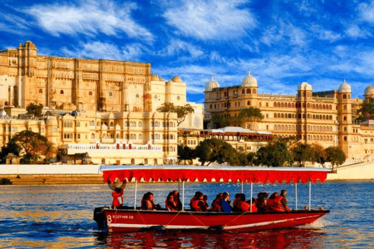 Desde Jaipur: Tour Privado de 4 Días por Udaipur con PushkarTour en Coche Privado y Conductor con Guía