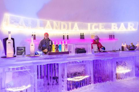 Rovaniemi: Snowman World Ice Disco Entry Ticket and Drink