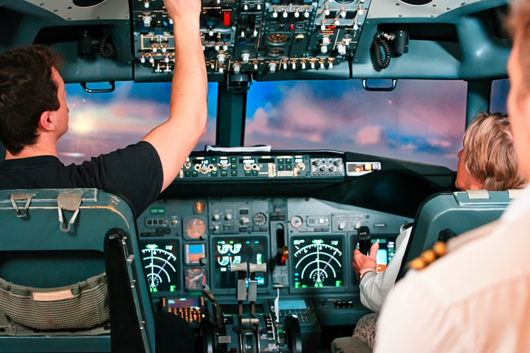 Colonia: Boeing 737 Simulación de vuelo de 1 hora en el Butz