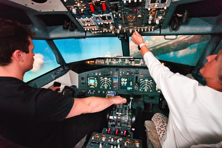 Kolonia: Boeing 737 1-godzinna symulacja lotu w Butz