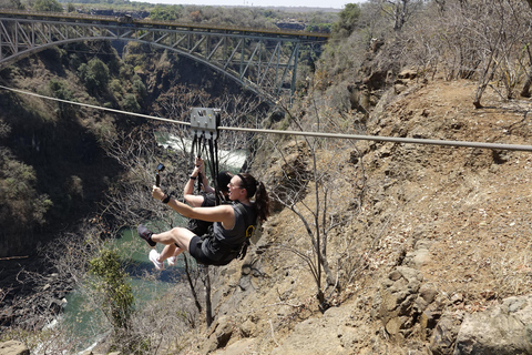 Experimenta el Puenting, el Columpio y el Tobogán desde el Puente de las Cataratas Victoria