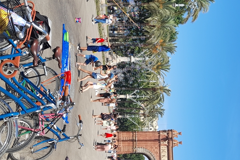 Ongebruikelijke fietstocht door Barcelona in het Frans