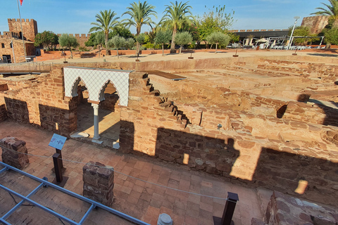 Von Albufeira: Ausflug zur Burg von Silves und nach Monchique