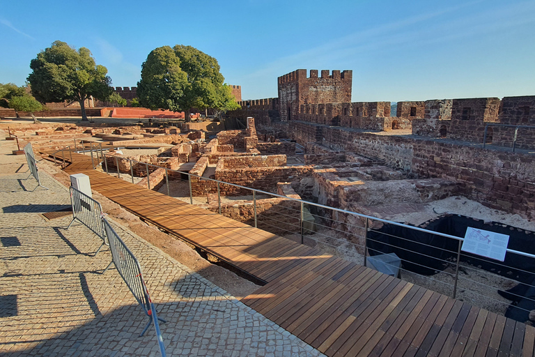 Från Albufeira: Utflykt till slottet Silves och Monchique