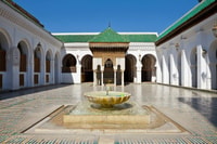 Desde Casablanca, traslado privado a Fez con Tour por la Ciudad de Fez - Hizvo