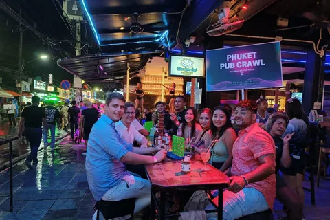 Phuket: Bar Crawl Tour