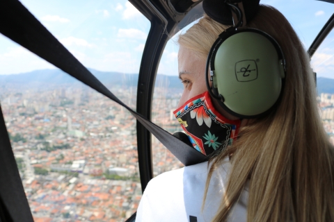 São Paulo : visite privée en hélicoptère avec transfertOption tour privé en hélicoptère de 30 minutes
