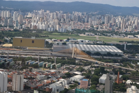 São Paulo: Private Helikoptertour mit TransferOption 20-minütiger privater Hubschrauberrundflug