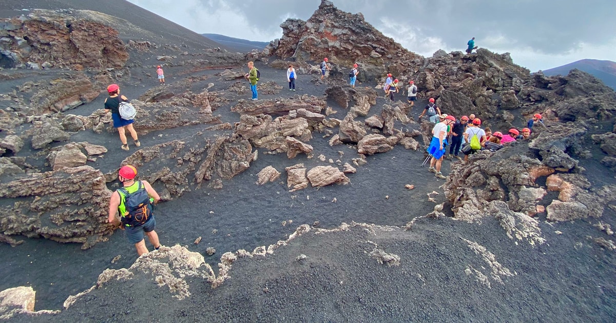 ニコロージ：標高3000メートルのエトナ山火口への遠足。 - 2026件