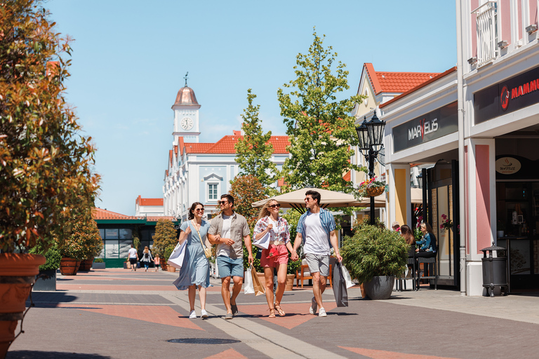 Desde Viena: Parndorf Outlets Traslado en autobús lanzadera