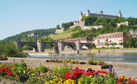 Würzburg, tour a piedi guidato con vino franconico - Housity
