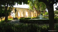 瓦莱塔（Valletta - Housity