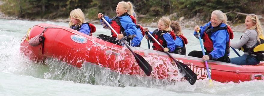 Aventure familiale en rafting dans le parc national Jasper