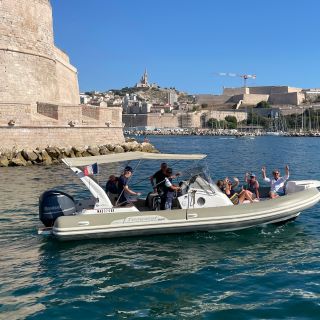 Marseille : bateau avec escale sur les îles du Frioul