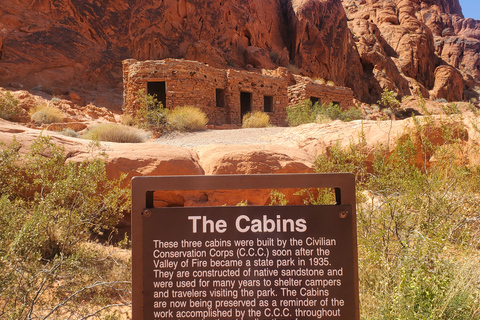 Z Las Vegas: Valley of Fire Small Group TourZ Las Vegas: prywatna wycieczka z przewodnikiem po dolinie ognia