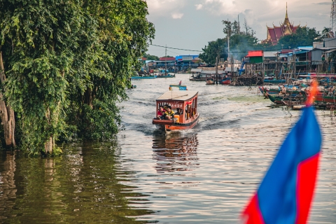 Siem Reap: pueblo flotante y tour privado en barco al atardecer