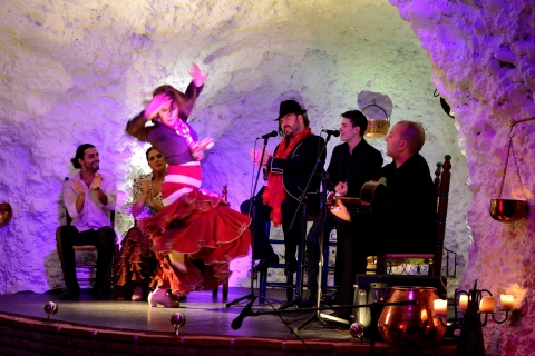 Granada: Templo del Flamenco ShowGranada: Templo del Flamenco 20:00 Show mit Getränk