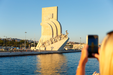 Lisboa: tour al atardecer por el río Tajo con aperitivos y bebidas