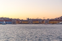 Lisbon, Tagus River Sunset Tour with Snacks and Drink - Housity