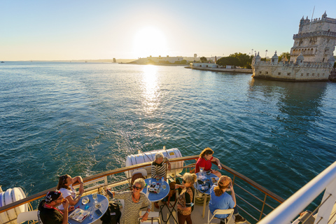 Lisboa: tour al atardecer por el río Tajo con aperitivos y bebidas