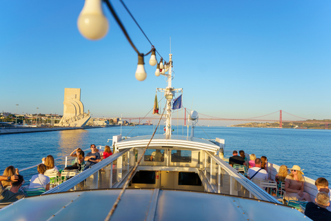 Lisboa: tour al atardecer por el río Tajo con aperitivos y bebidas