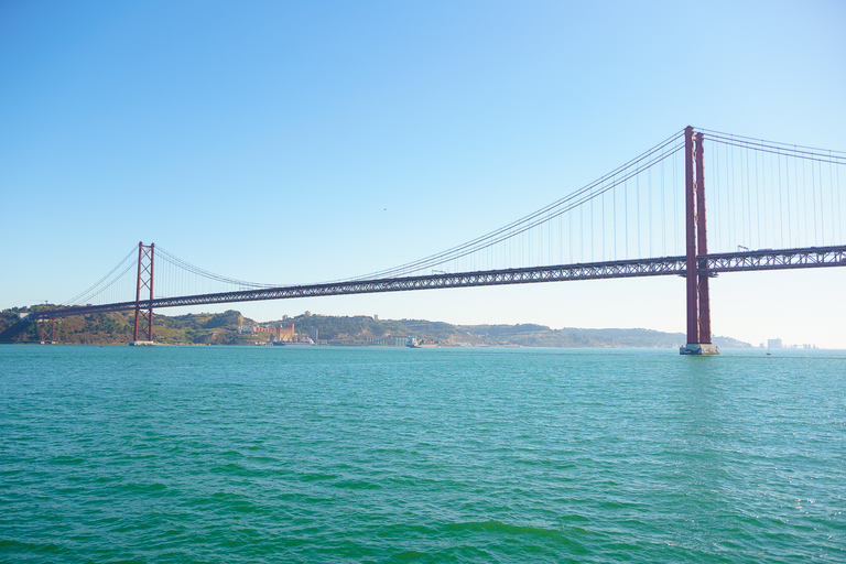 Lisbon: Tagus River Cruise with Traditional Muscatel Wine